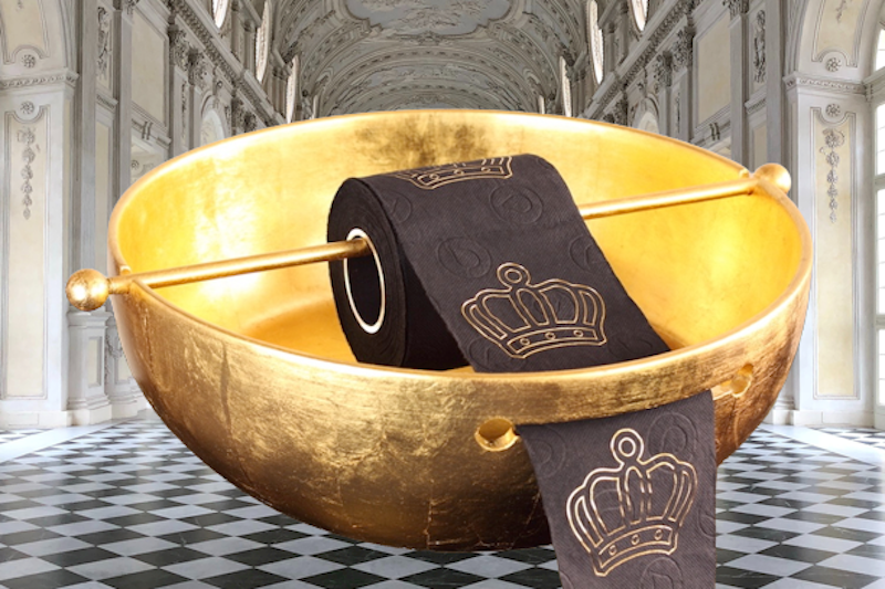 CROWN ONE Design Toilettenpapier mit goldener Kronenveredelung in exklusiver Goldschale – Signature Edition by NO SHAME