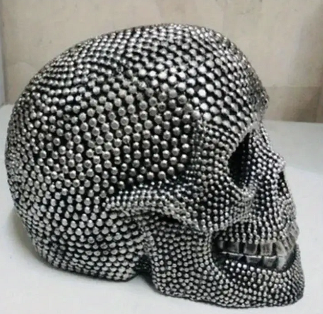 SkullART Collection TOTENKOPF mit all-over Nieten