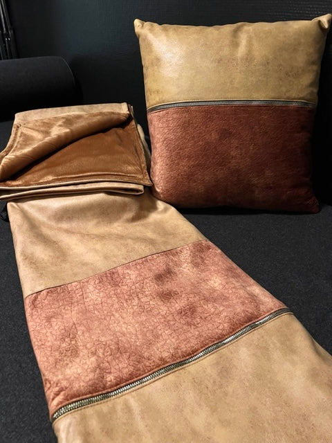 Soft Rebellion – Urban Authority Plaid & Kissen Set Camel | LIVING Affairs