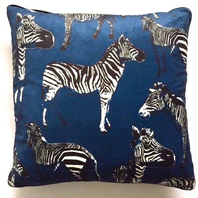 KISS Wild & Elegant Zebra Motion Samt-Optik