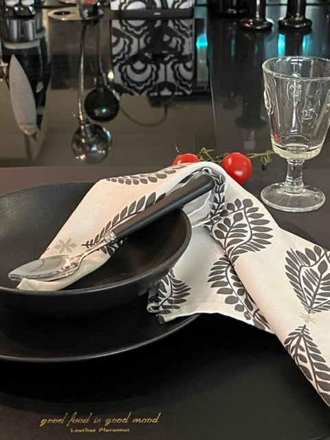 TableART  Motiv Stoffservietten Design in SchwarzWeiss