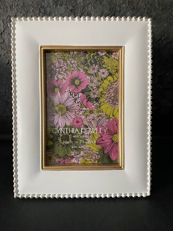 Frame Object - White Leather