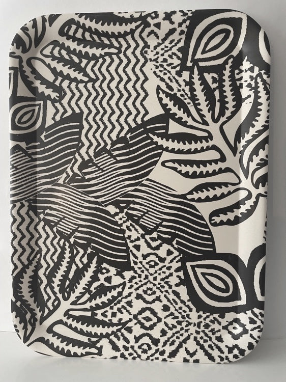 Servier-Tablett im FloralART Design in Schwarz-Weiß als dekoratives Highlight für moderne KITCHEN Affairs.
