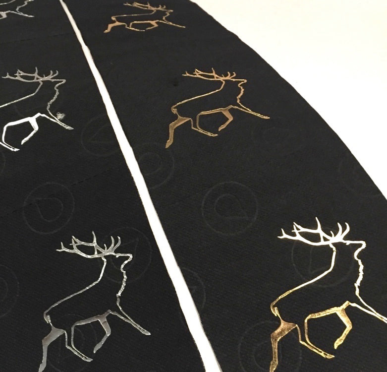 SIGNATURE ONE goldveredeltes Design Toilettenpapier mit Hirschmotiv in schwarzer Designer-Dose von NO SHAME