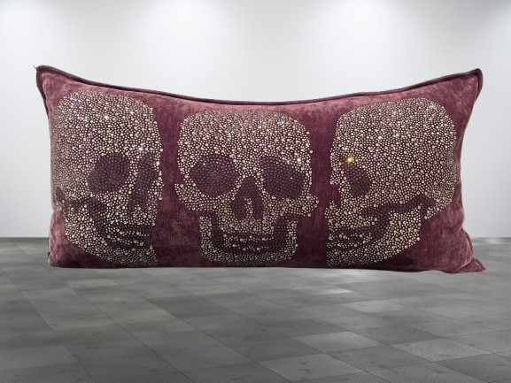 SkullART – EXTENSIONS DEKO KISSEN SAMT schwarz Glitter deSIGN "3 Toten-Köpfe"