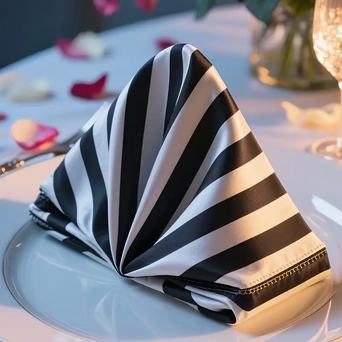 TableART - Motiv Stoffservietten  elegantes Streifen deSIGN