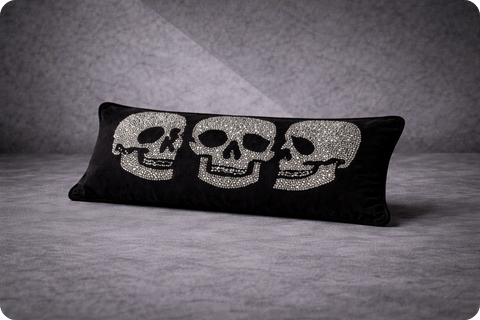 BLACK LUXURY Skull Kissen