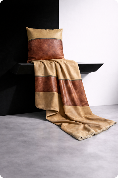 Soft Rebellion – Urban Authority Plaid & Kissen Set Camel | LIVING Affairs