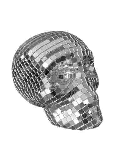 Freigestellter skullART Totenkopf aus Kunststoff im silberfarbenen Spiegel-Design