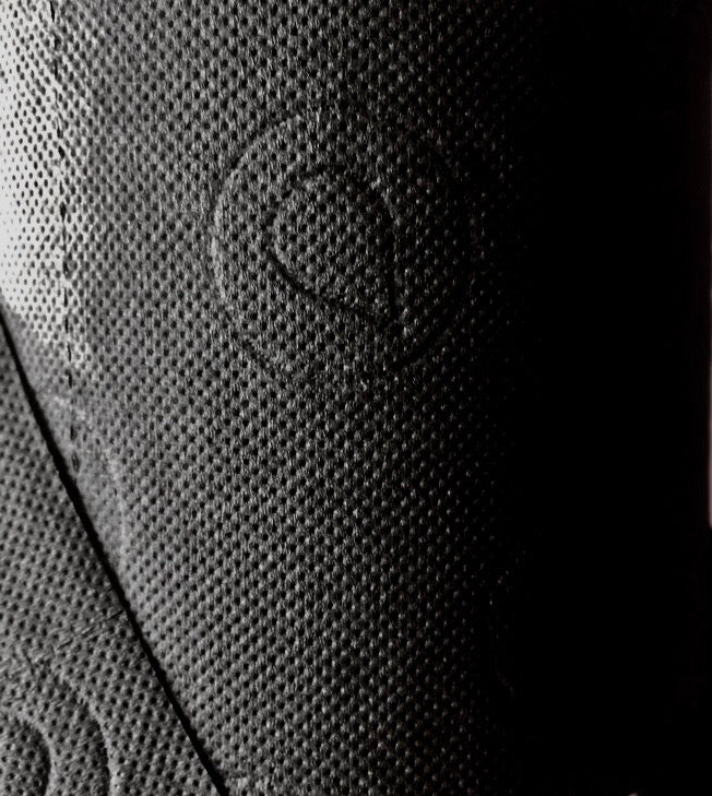 MIX ONE – BLACK & PINK EDITION | deSIGN Toilettenpapier 3-lagig (12 Rollen)