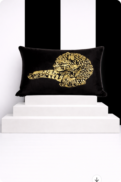 KISS Wild & Elegant Golden LEO on Black Samt-Optik